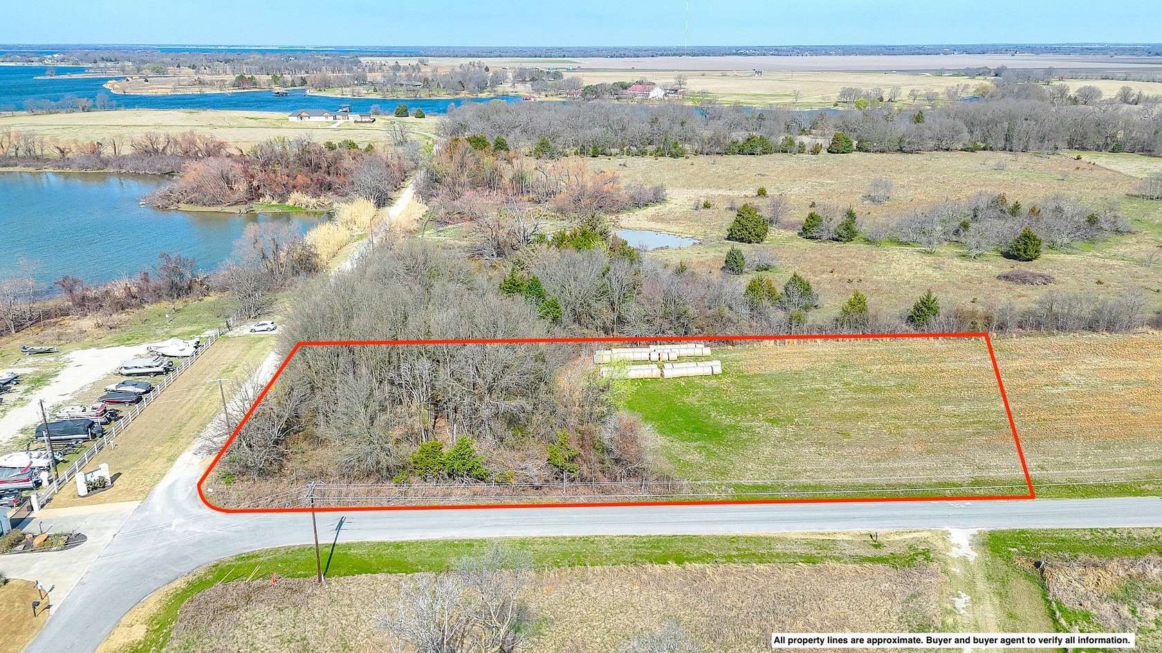 1.3 Acres of Residential Land for Sale in Kerens, Texas
