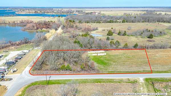 1.67 Acres of Residential Land for Sale in Kerens, Texas