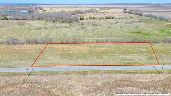 1.1 Acres of Residential Land for Sale in Kerens, Texas
