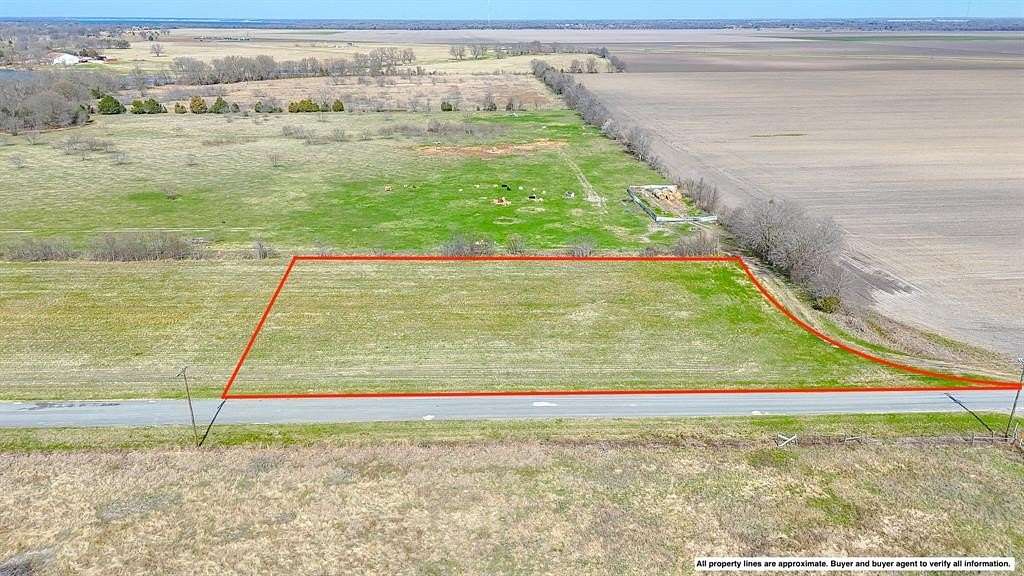 1.1 Acres of Residential Land for Sale in Kerens, Texas