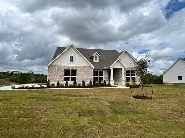 1.67 Acres of Land with Home for Sale in Weatherford, Texas