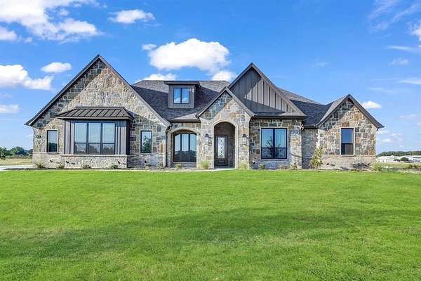 2 Acres of Land with Home for Sale in Decatur, Texas