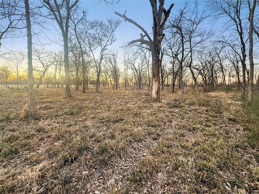 1.2 Acres of Residential Land for Sale in Sulphur Springs, Texas