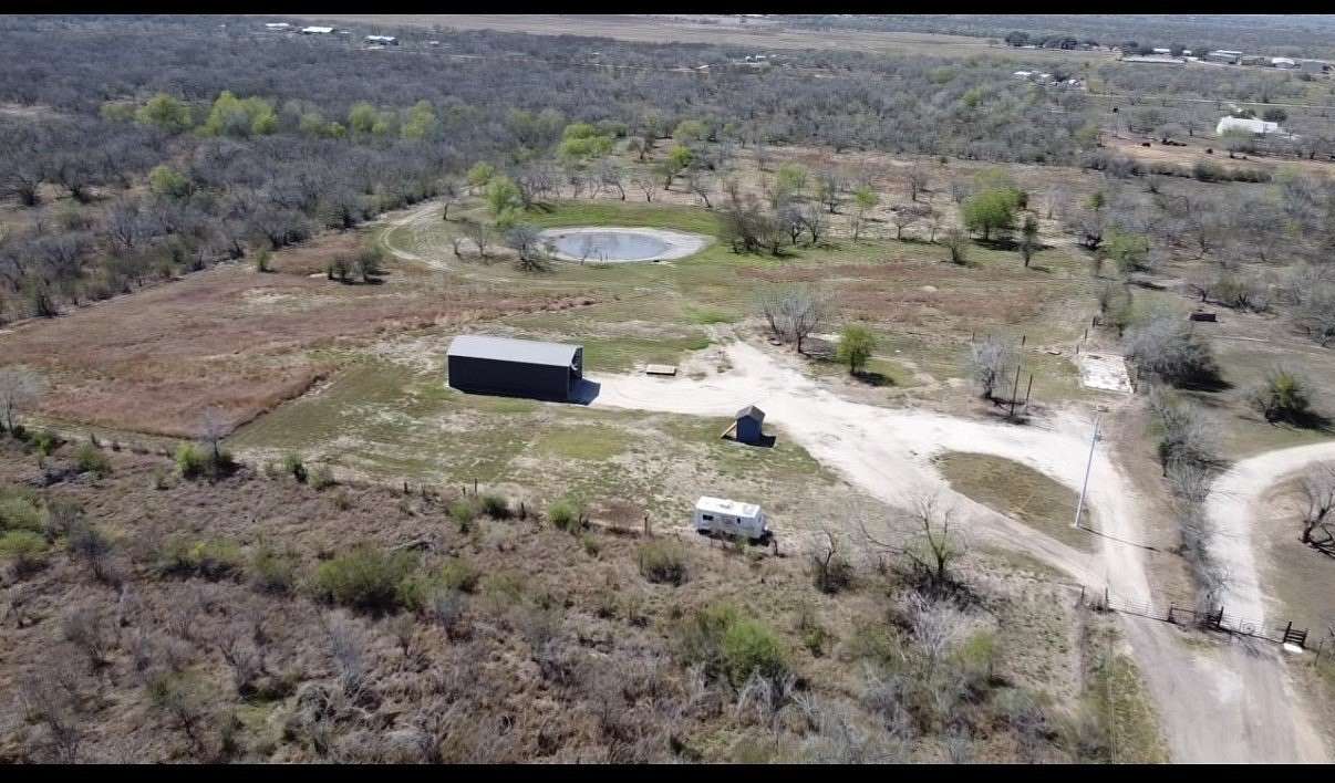 10.4 Acres of Land for Sale in Beeville, Texas