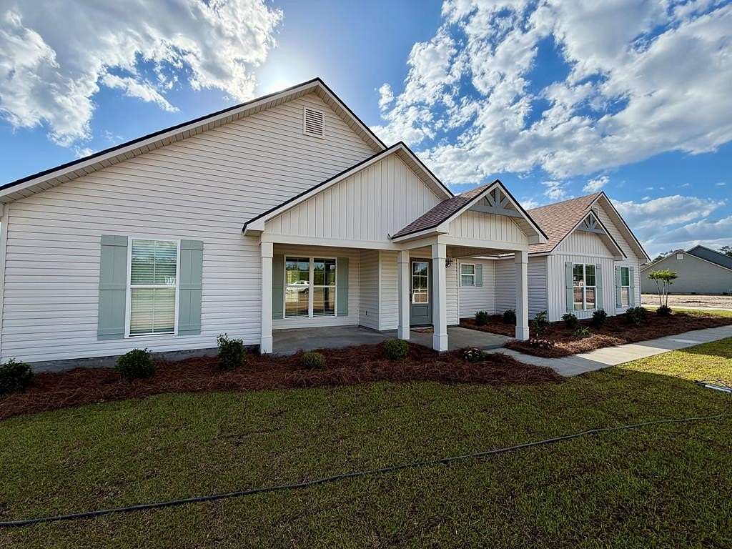 3 Acres of Land with Home for Sale in Nashville, Georgia