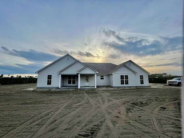 3 Acres of Land with Home for Sale in Nashville, Georgia