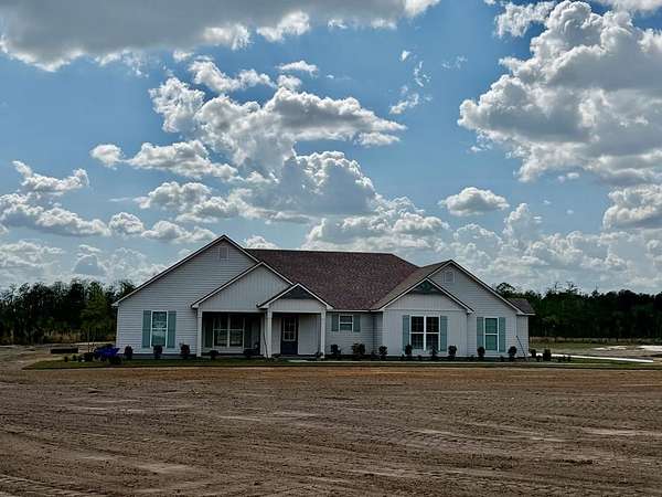 3 Acres of Land with Home for Sale in Nashville, Georgia