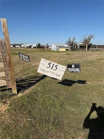 3.45 Acres of Mixed-Use Land for Sale in Whitesboro, Texas