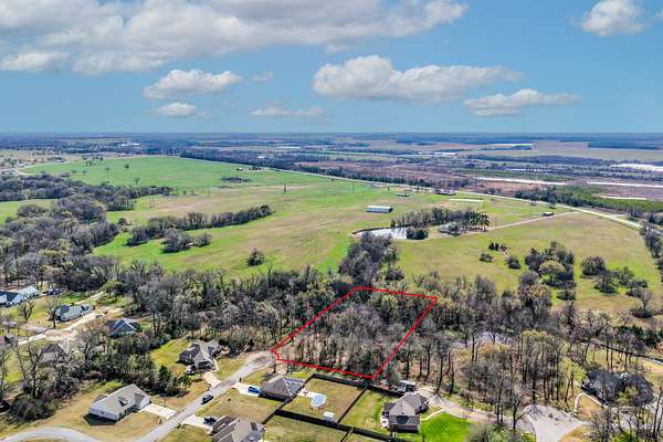 2.22 Acres of Residential Land for Sale in Sulphur Springs, Texas