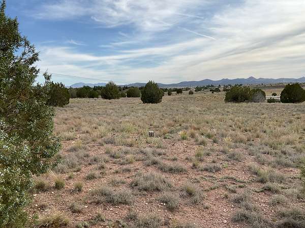 2 Acres of Land for Sale in Paulden, Arizona