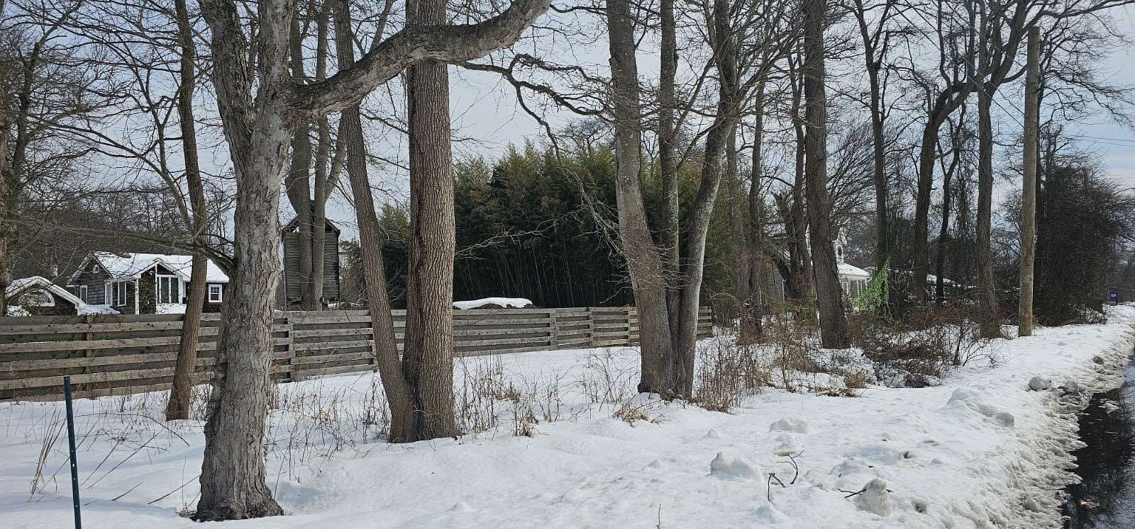 0.09 Acres of Land for Sale in Mastic Beach, New York