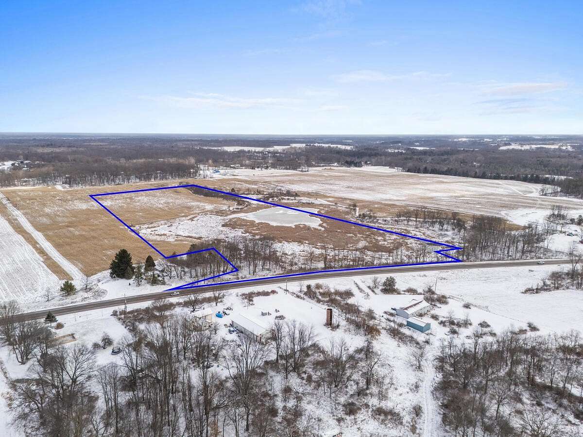 32 Acres of Recreational & Residential Land for Sale in Rockford, Michigan