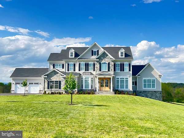 15 Acres of Land with Home for Sale in Purcellville, Virginia