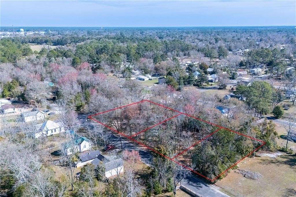 0.29 Acres of Residential Land for Sale in Waycross, Georgia