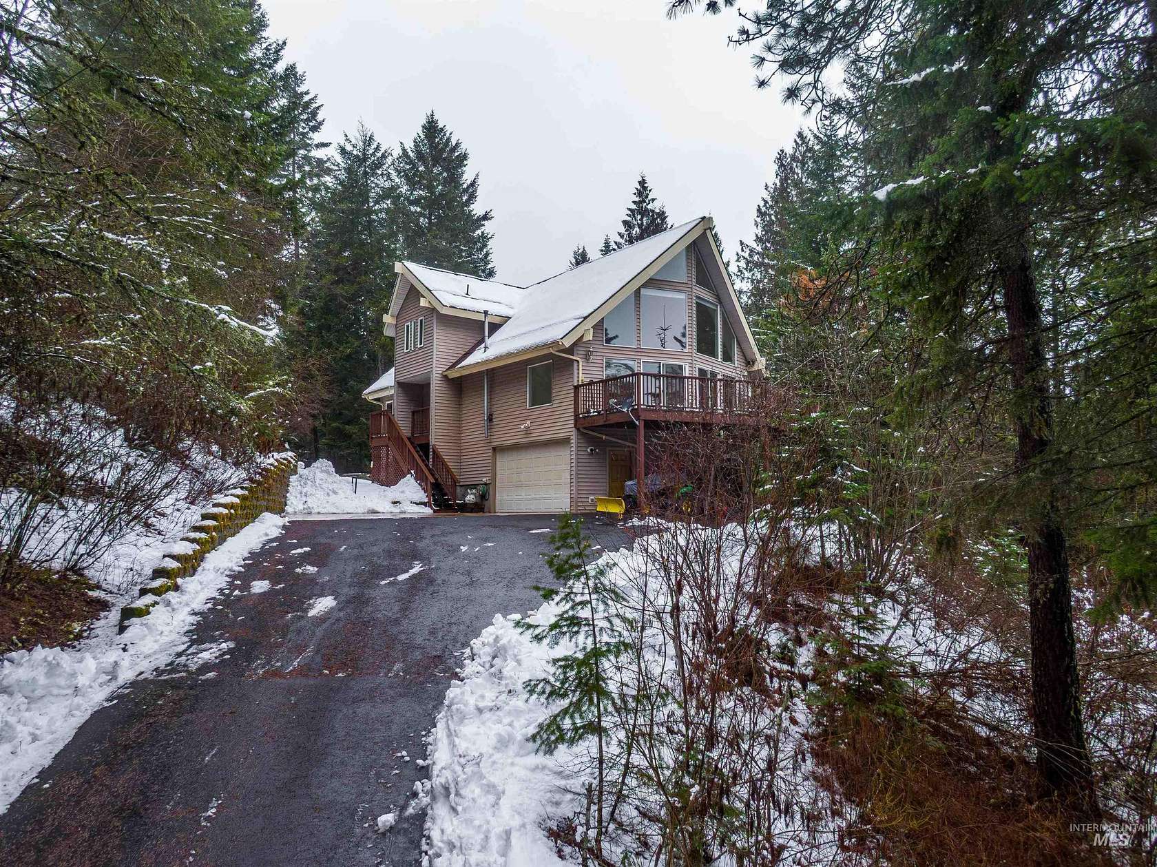 2.7 Acres of Land with Home for Sale in Viola, Idaho