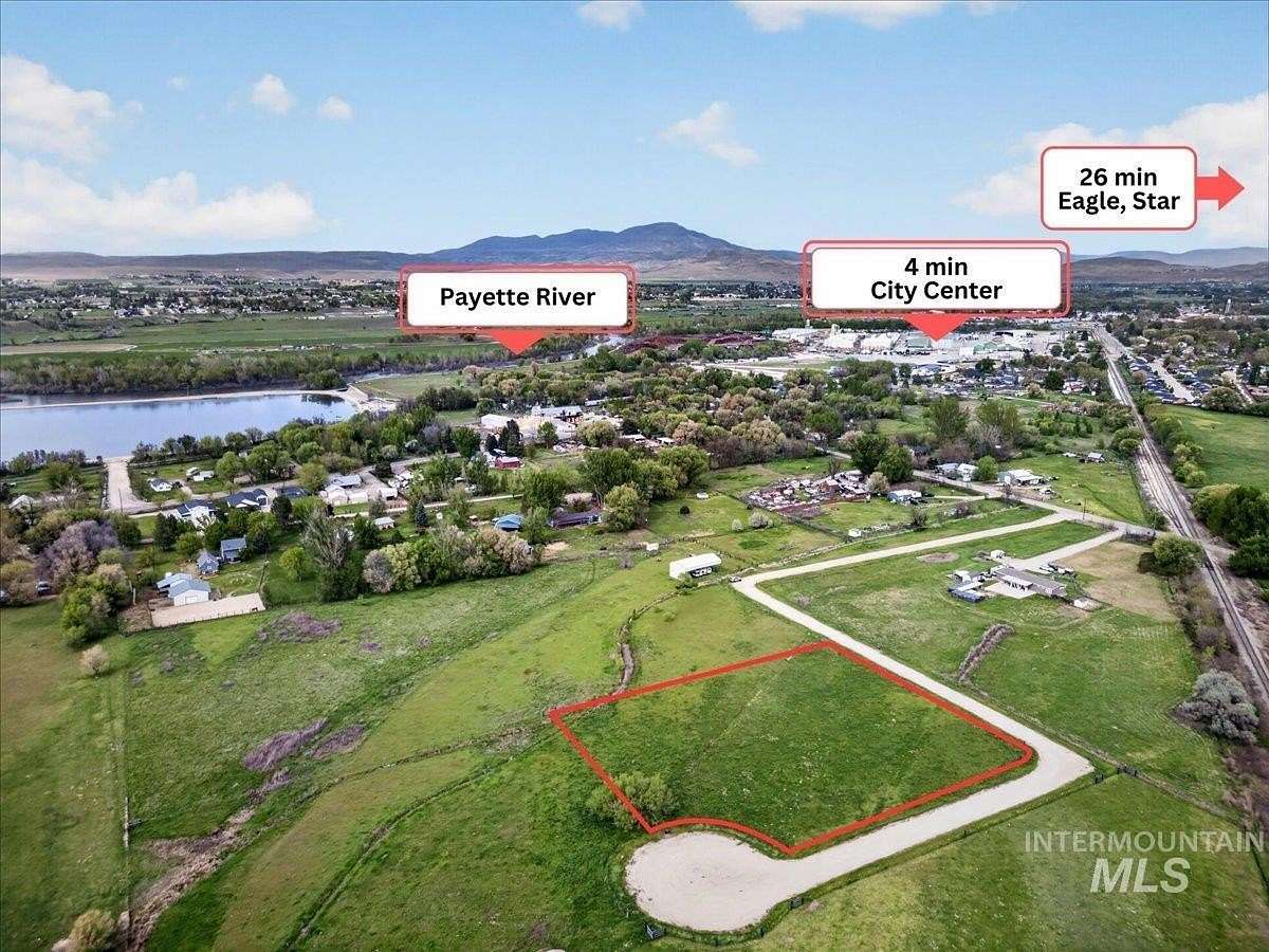 2 Acres of Residential Land for Sale in Emmett, Idaho