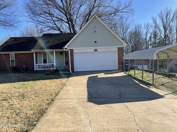 1.54 Acres of Land with Home for Sale in Horn Lake, Mississippi