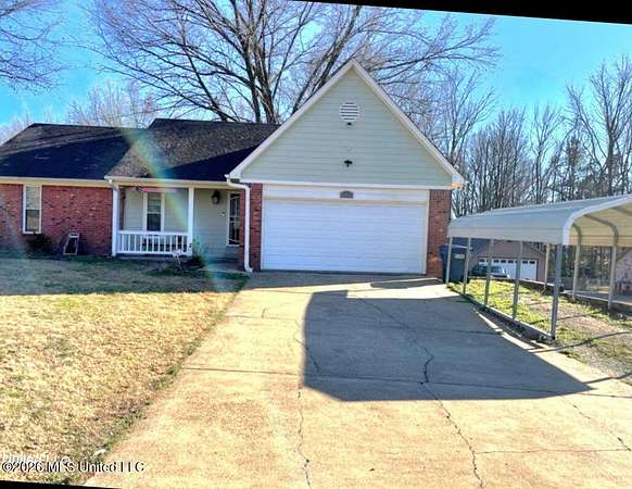 1.54 Acres of Land with Home for Sale in Horn Lake, Mississippi