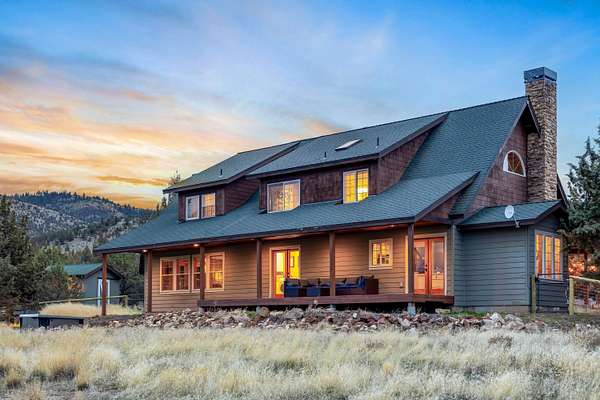 4.7 Acres of Land with Home for Sale in Powell Butte, Oregon