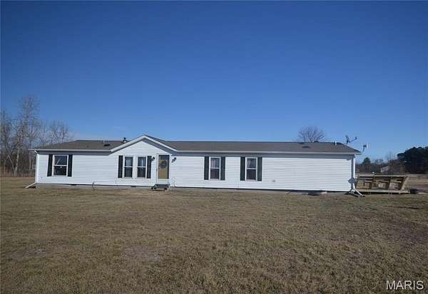 5 Acres of Land with Home for Sale in Mascoutah, Illinois