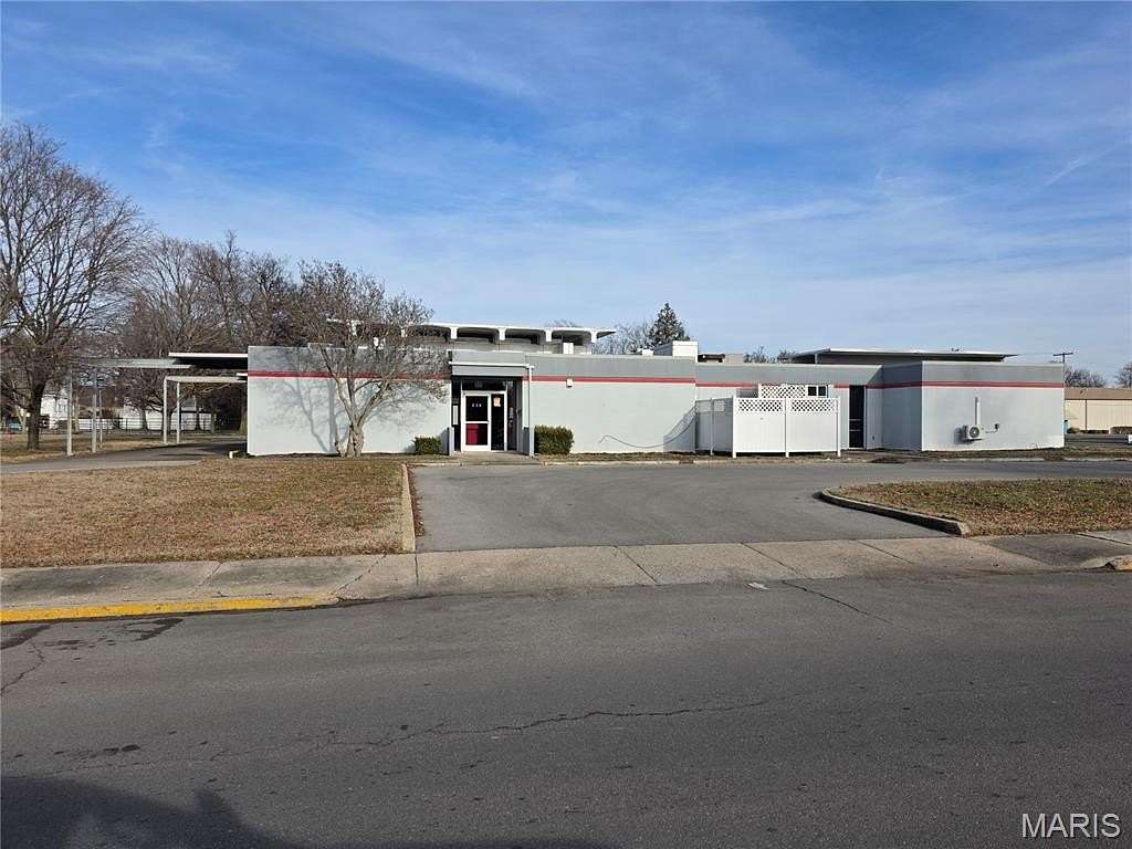 1.67 Acres of Commercial Land for Sale in Sikeston, Missouri