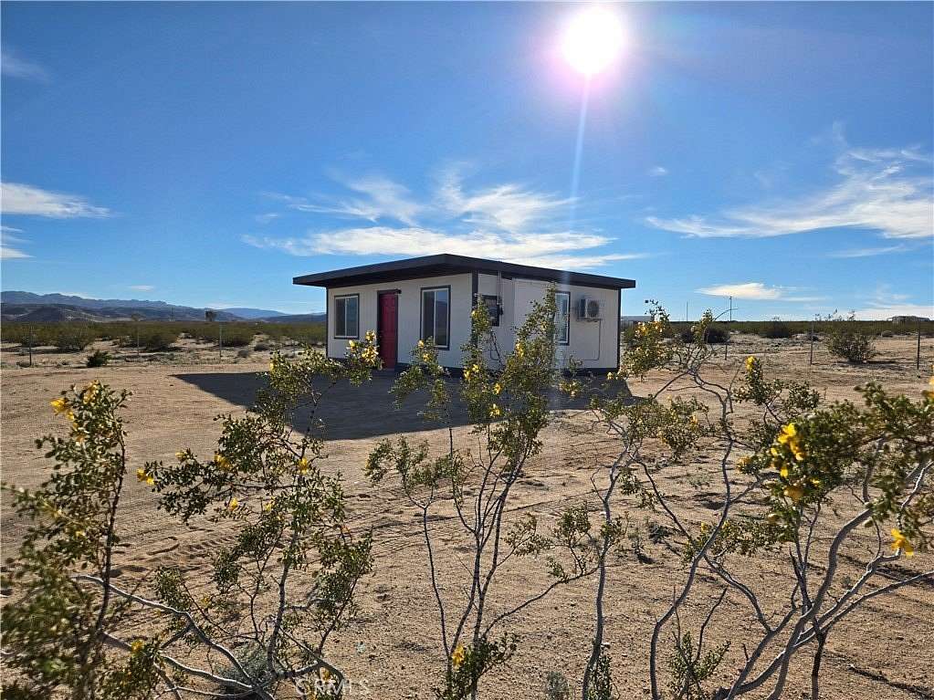 2.5 Acres of Land with Home for Sale in Twentynine Palms, California