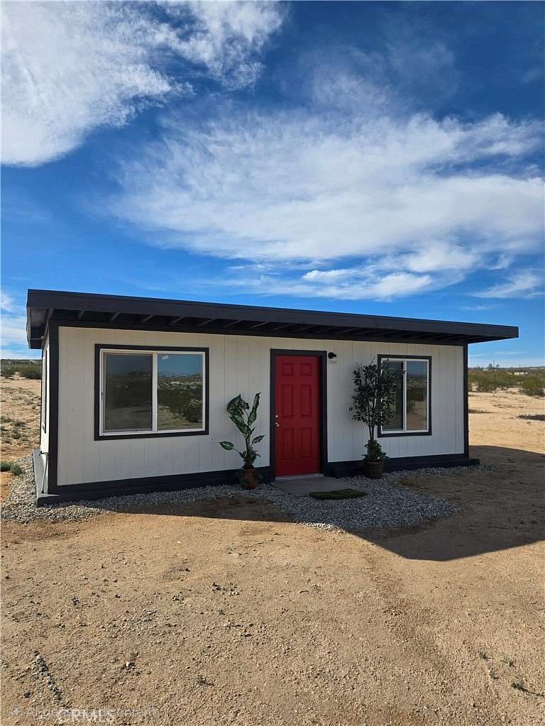 2.5 Acres of Land with Home for Sale in Twentynine Palms, California