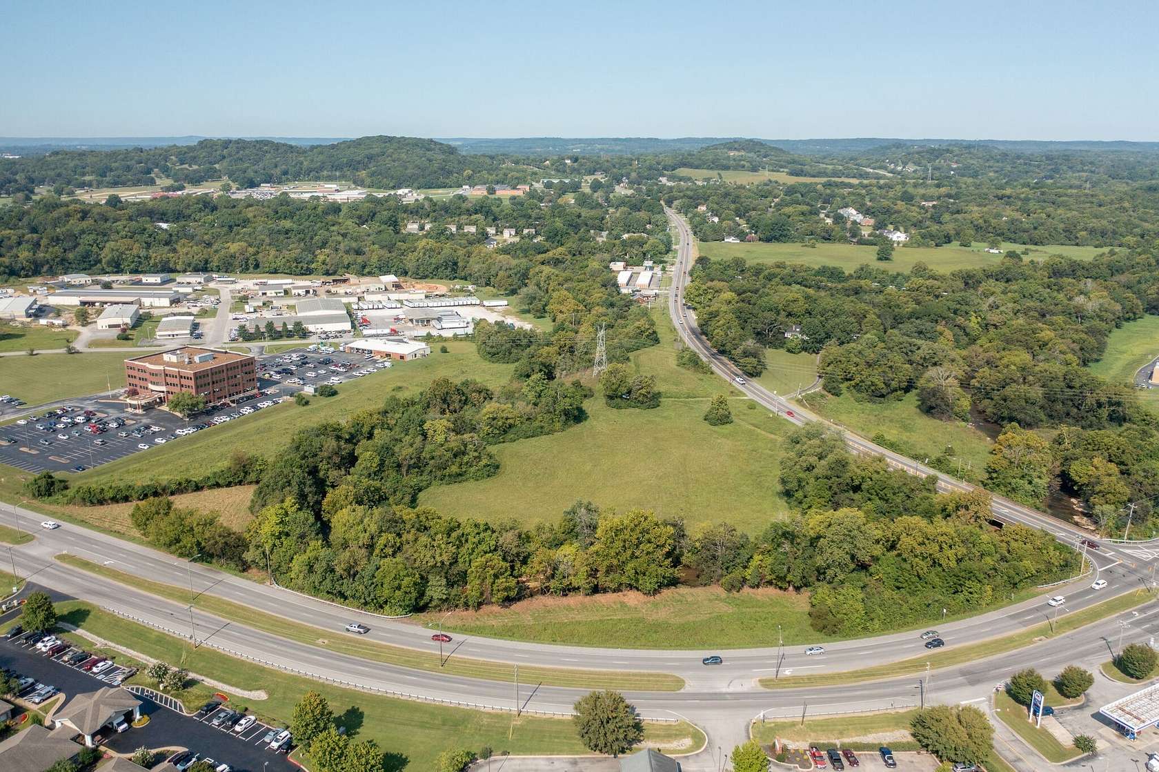 10.9 Acres of Land for Sale in Columbia, Tennessee