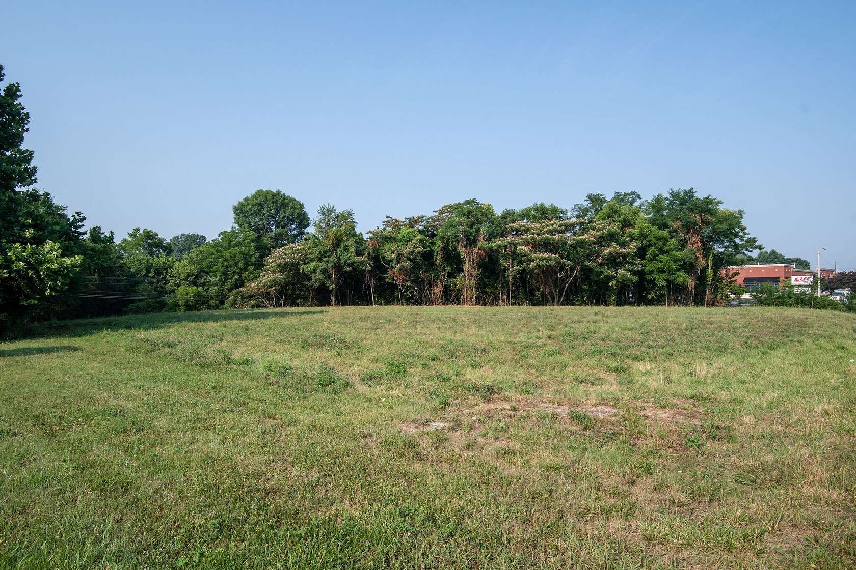 1 Acre of Commercial Land for Sale in Columbia, Tennessee