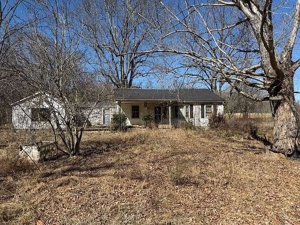 4.2 Acres of Residential Land for Sale in McEwen, Tennessee
