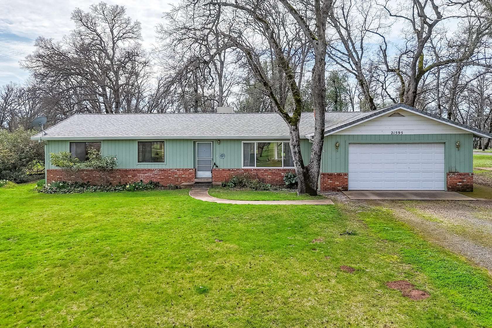 2.8 Acres of Land with Home for Sale in Anderson, California