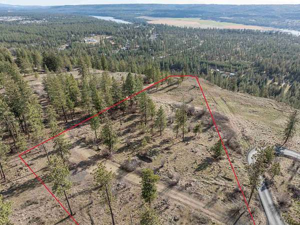 3.6 Acres of Residential Land for Sale in Nine Mile Falls, Washington