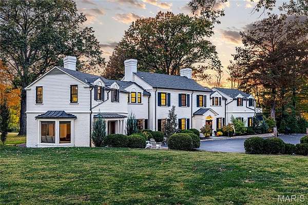 2 Acres of Land with Home for Sale in St. Louis, Missouri