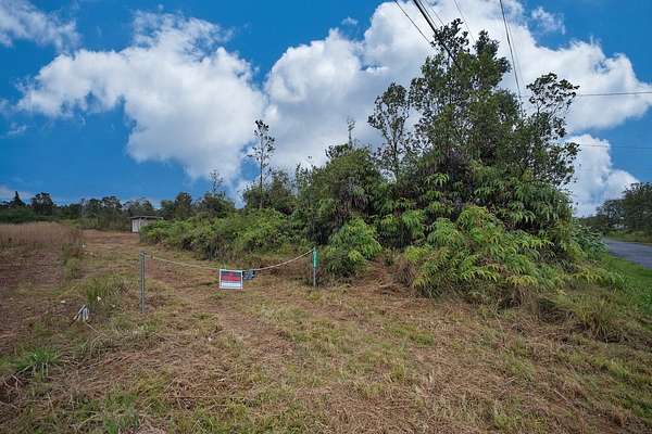 0.49 Acres of Residential Land for Sale in Volcano, Hawaii