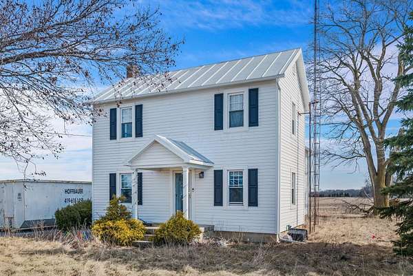 2.36 Acres of Land with Home for Sale in Upper Sandusky, Ohio