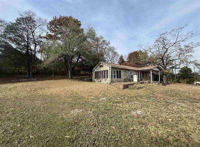 2 Acres of Improved Residential Land for Sale in Yellville, Arkansas