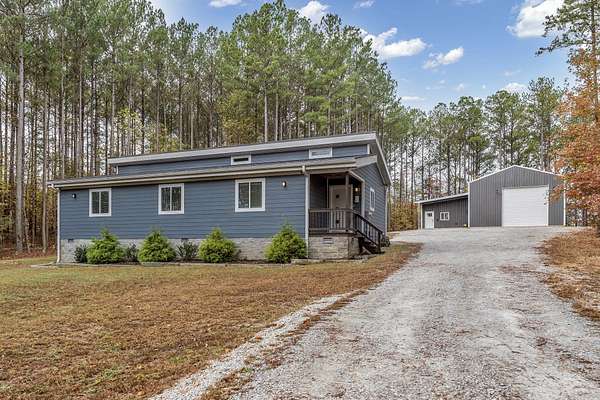 2.5 Acres of Land with Home for Sale in Lawrenceburg, Tennessee