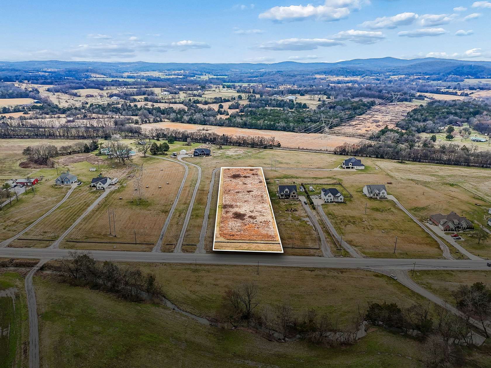 2 Acres of Residential Land for Sale in Lebanon, Tennessee