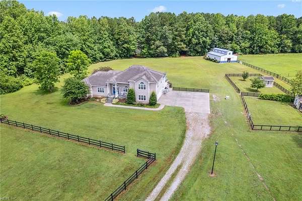 35 Acres of Land with Home for Sale in Wakefield, Virginia