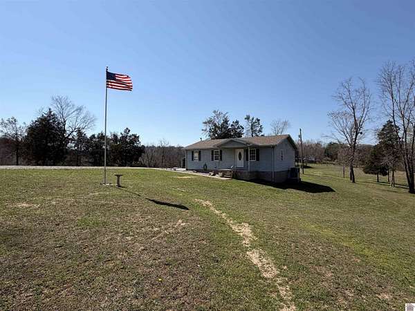 54 Acres of Recreational Land with Home for Sale in Princeton, Kentucky