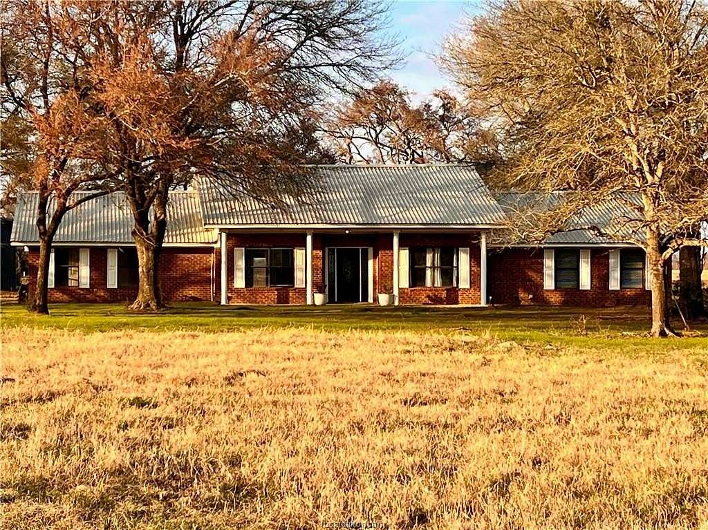 35.3 Acres of Land with Home for Sale in Jewett, Texas