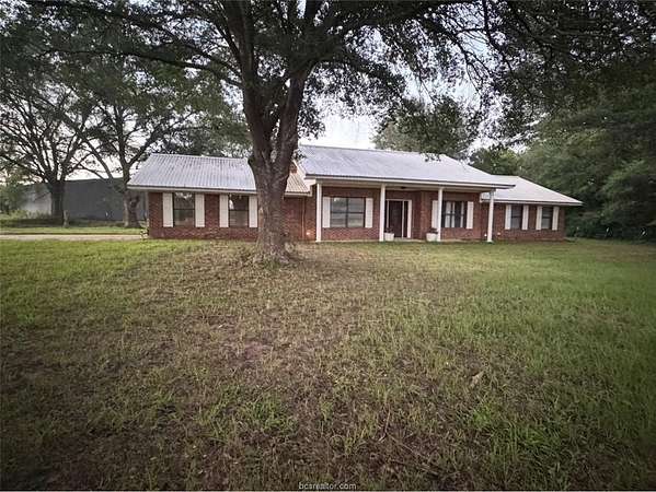 4.33 Acres of Land with Home for Sale in Jewett, Texas