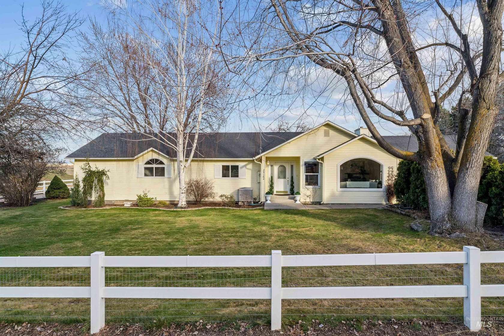 2.5 Acres of Land with Home for Sale in Middleton, Idaho