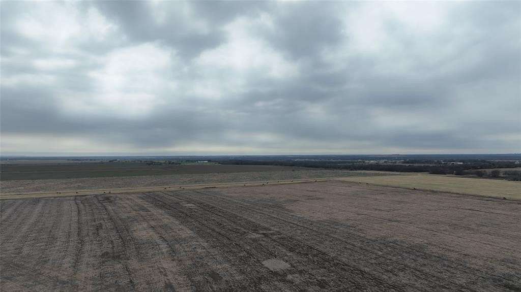 10 Acres of Residential Land for Sale in Alvarado, Texas