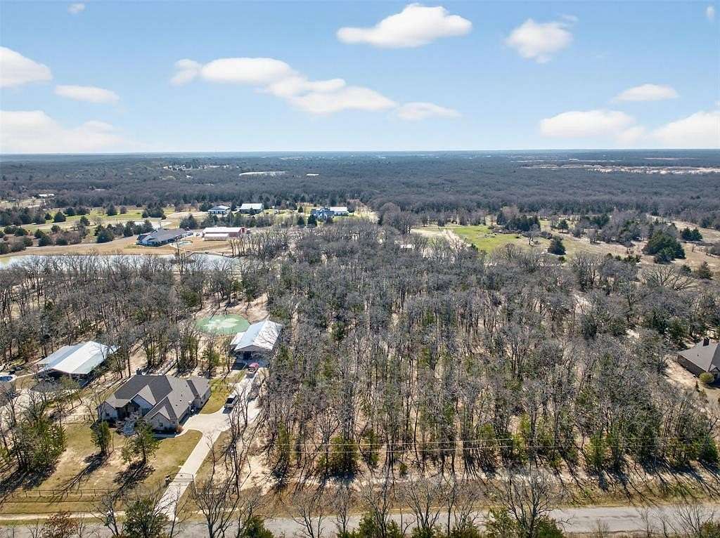 2 Acres of Residential Land for Sale in Quinlan, Texas