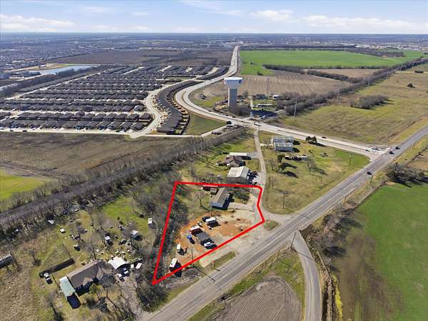 1.32 Acres of Mixed-Use Land for Sale in Royse City, Texas