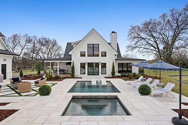 7.55 Acres of Land with Home for Sale in Franklin, Tennessee