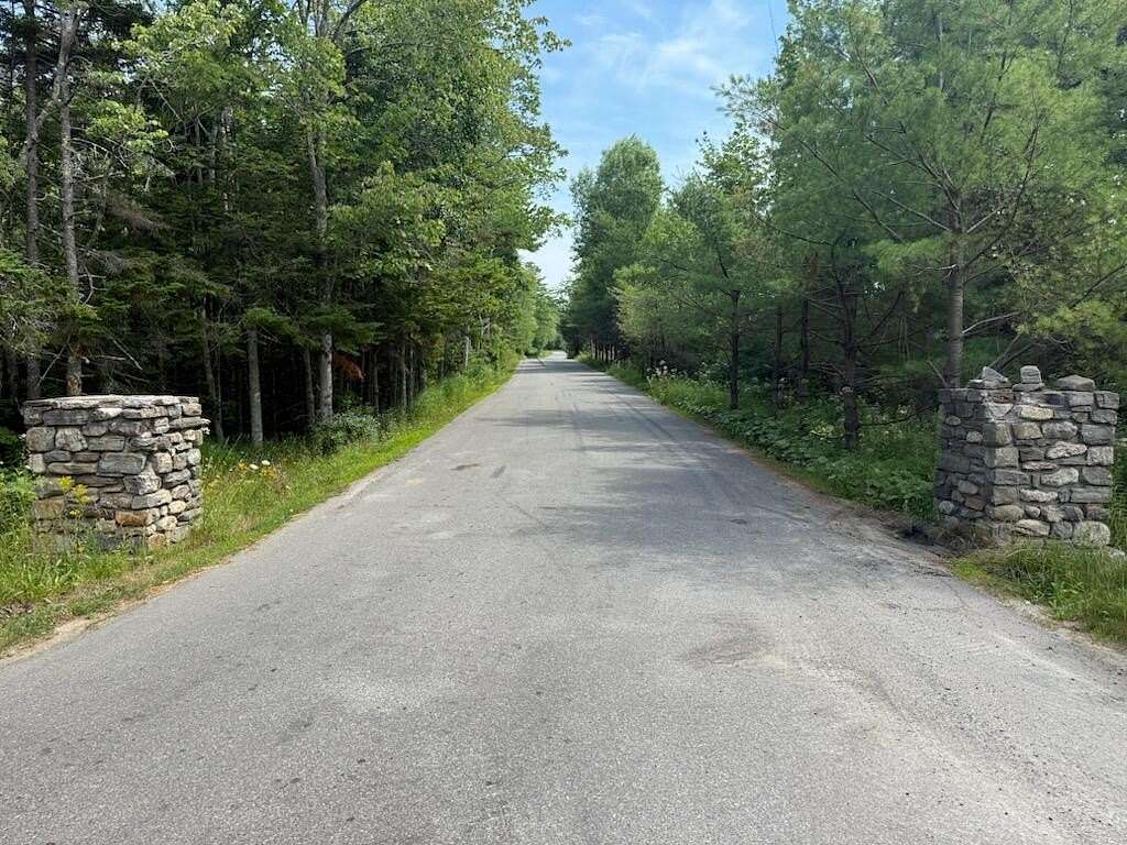 1 Acre of Residential Land for Sale in Owls Head, Maine
