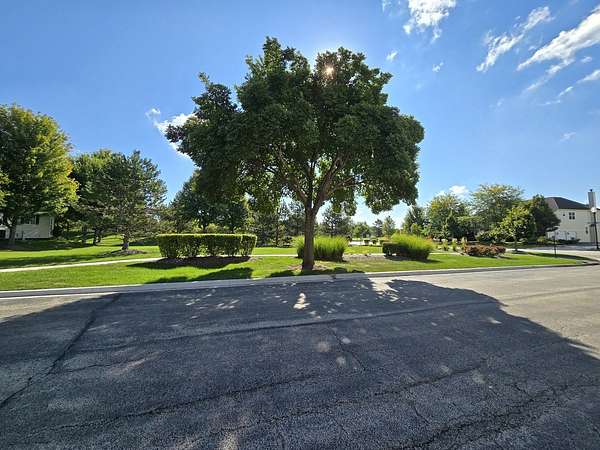 0.22 Acres of Land for Sale in Elgin, Illinois
