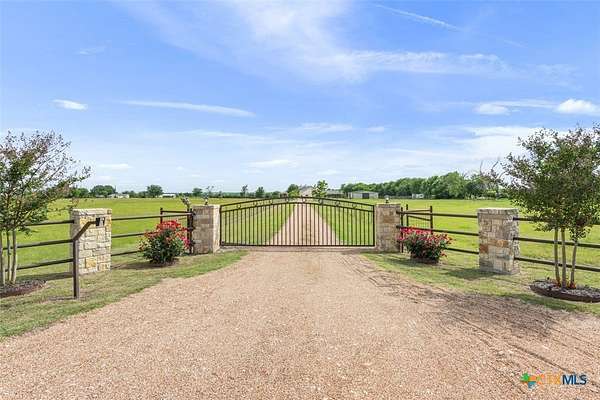 13.3 Acres of Land with Home for Sale in Troy, Texas